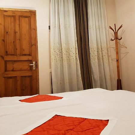 Tkhibuli Guest House Tqibuli Екстериор снимка