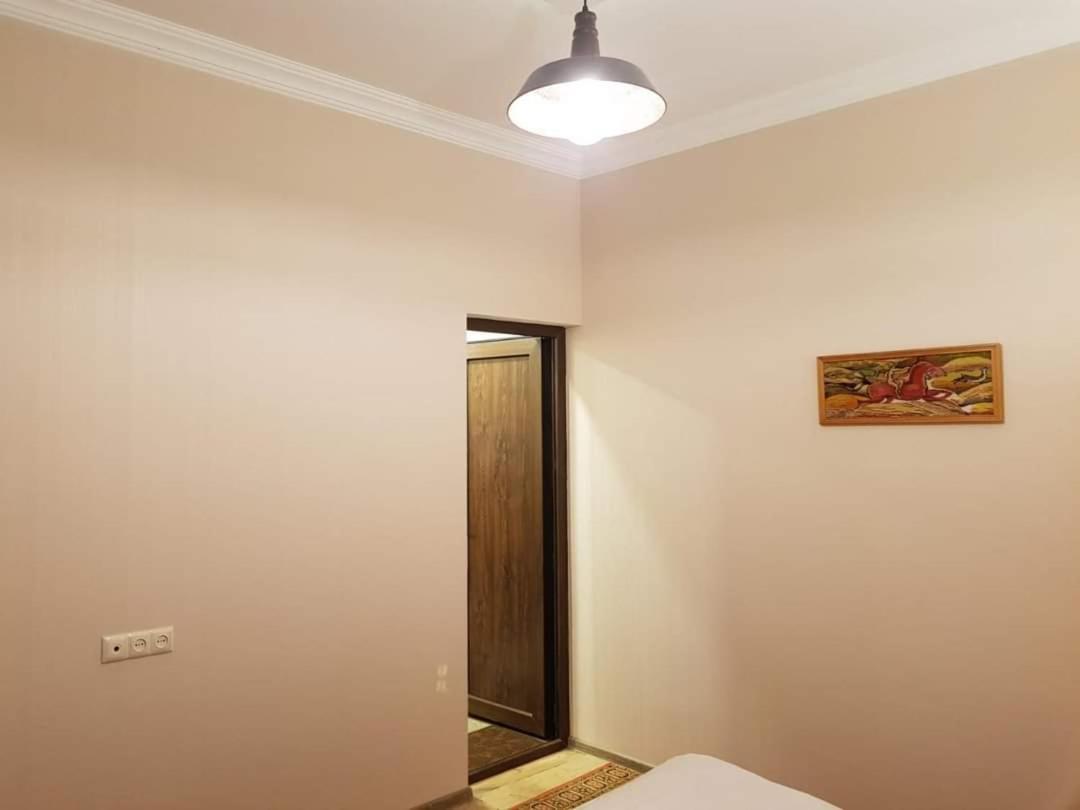 Tkhibuli Guest House Tqibuli Екстериор снимка