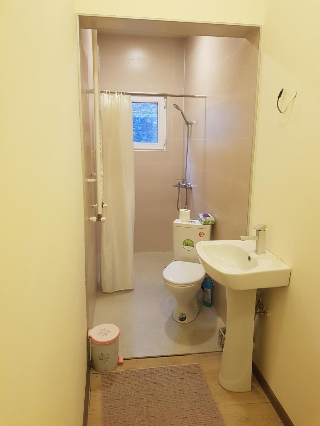 Tkhibuli Guest House Tqibuli Екстериор снимка